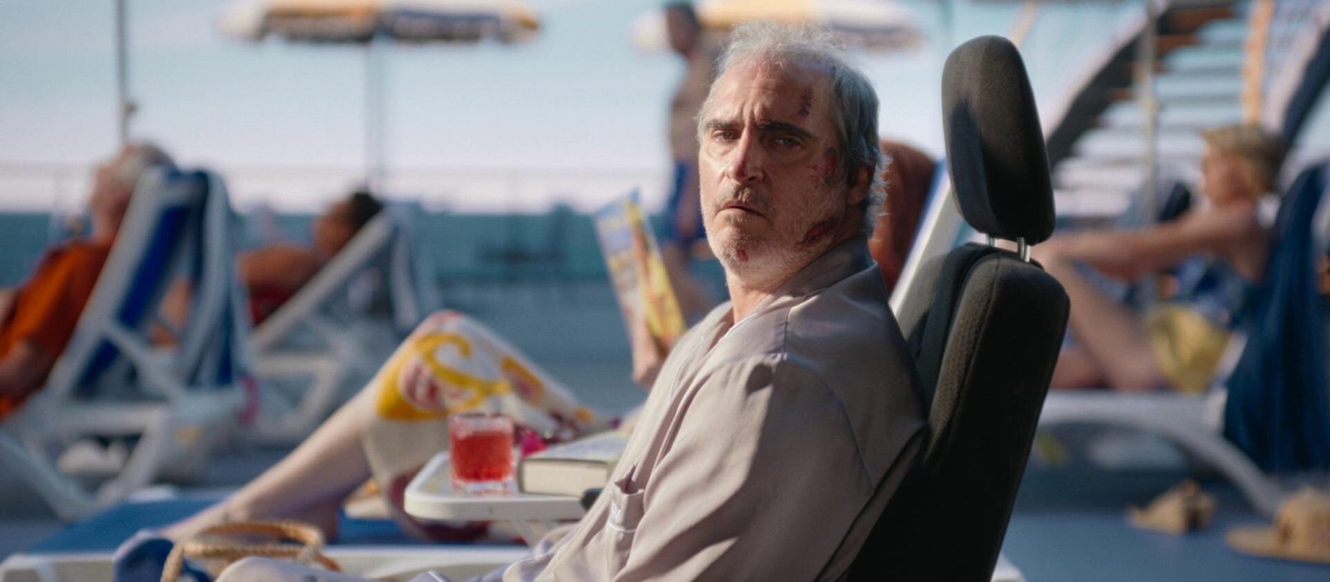 Joaquin Phoenix as Beau