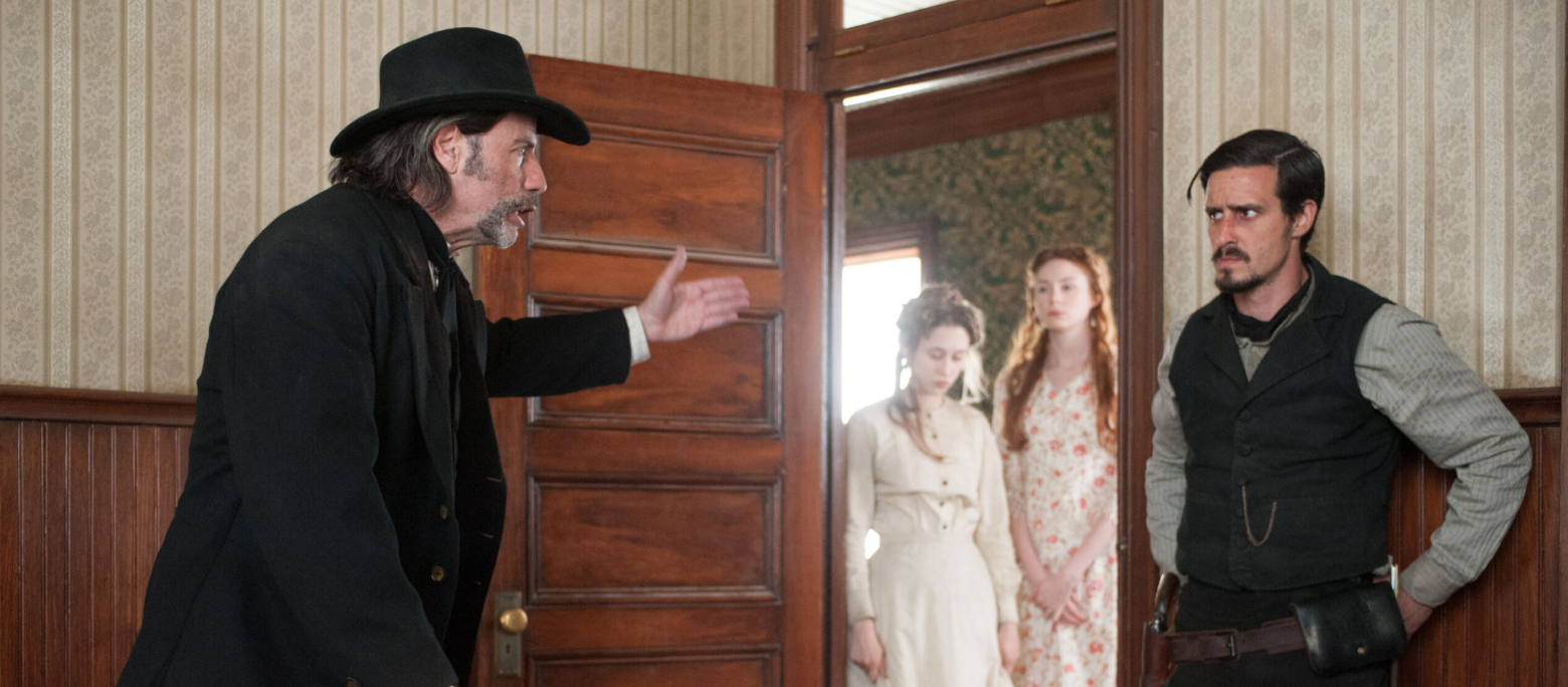 John Travolta and James Ransone Arguing