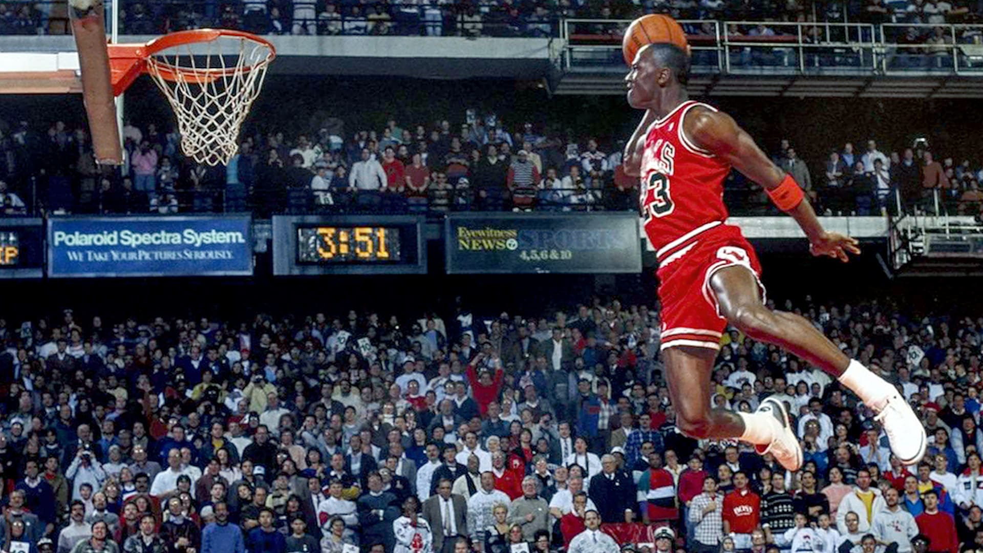 Michael Jordan Dunking