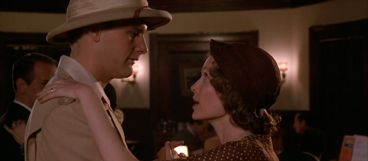 Jeff Daniels and Mia Farrow in The Purple Rose of Cairo